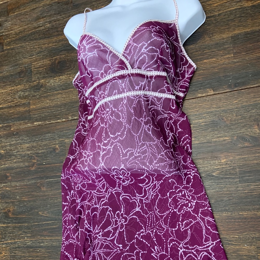 Airy chemise with adjustable straps